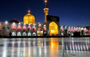 شاهد لحظة فتح ابواب العتبات المقدسة في ايران