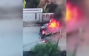 بالفيديو.. قوات الوفاق تدمر مدرعة إماراتية جنوب طرابلس