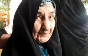 فیلم | مادر شهیدی که با حاج قاسم تلفنی صحبت کرده بود، اکنون بر سر مزار او چه می گوید؟!