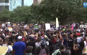 تجمعات مردم آمریکا در اعتراض به جنایات پلیس، در شهر های مختلف+ ویدیو