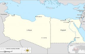 دبابات ومروحيات هجومية مصرية على حدود ليبيا