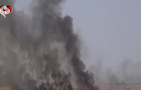 شاهد..كيف يحرق المسلحون محاصيل القمح في الشمال السوري 