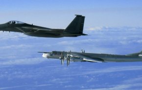 جنگنده‌های «اف-22» آمریکا 4 فروند بمب‌افکن اتمی روسیه را رهگیری کردند