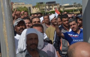 برلماني كويتي يهاجم الجالية المصرية في الكويت ويطالب بطردهم