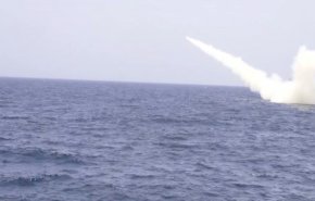 الجیش الايراني يختبر بنجاح جيلا جديدا من صواريخ كروز البحرية