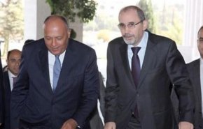 وزرای خارجه مصر و اردن تلفنی در مورد لیبی و فلسطین گفت‌وگو کردند
