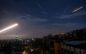 الدفاعات السورية تسقط أهدافا معادية في سماء ريف حماة