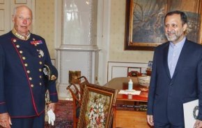 تسلیم استوارنامه سفیر ایران به پادشاه نروژ