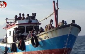 فيديو.. السلطات الاندونيسية تنقذ 100 لاجئ من الروهينغا 