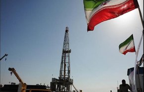 بانوراما: تحول استراتيجي ايراني في صناعة النفط وخطة الضم

