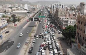 شاهد.. أزمة وقود خانقة تشل اليمن، ومطالبات بحل الازمة