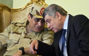 مسؤول مصري سابق يكشف اتفاقا بين السيسي ومحمد إبراهيم حول الإخوان
