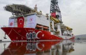 وزير الطاقة التركي: ليبيا تتمتع بالنفط وسنواصل التنقيب