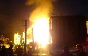 مصرع 13 شخصا في حادث الانفجار بمركز طبي شمال طهران