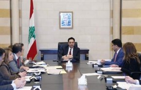 نخست‌وزیر لبنان:دلار بازی برخی‌ها، رو شده است

