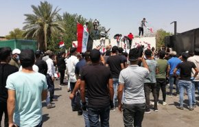 عراقی‌ها در اعتراض به توهین سعودی‌ها به آیت‌الله سیستانی به خیابان‌ها آمدند + فیلم