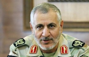 قائد حرس الحدود: اقتدار ايران رهن بدماء وتضحيات الشهداء