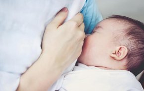 هل ينتقل فايروس كورونا من الأم إلى الرضيع؟