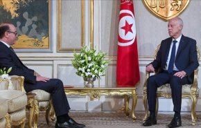 الرئيس التونسي يطلب رسمياً من الفخفاخ الإستقالة
