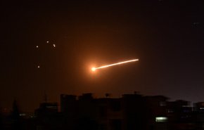 پدافند هوایی سوریه به سمت پهپاد ناشناس شلیک کرد