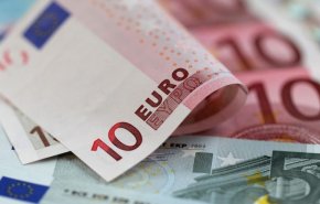 اليورو يسجل أعلى مستوى في 4 أشهر أمام الدولار