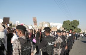 الأردن..وقفة احتجاجية أمام مجلس النواب رفضا للعنف ضد المرأة