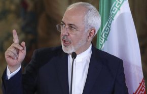 واکنش ظریف به تعرض جنگنده‌های آمریکایی به هواپیمای مسافربری ایران