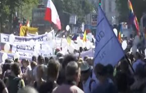 آلاف المحتجين في ألمانيا يعلنون 