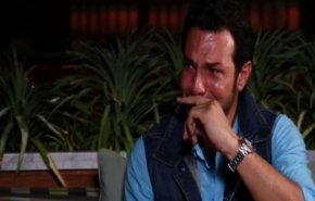 شاهد: ممثل سوري مشهور ينعى الرجل الاول في حياته