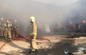 آتش سوزی گسترده در شهرک صنعتی در جاجرود