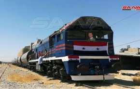 بالصور..وصول أول قطار من مرفأ طرطوس إلى ريف دمشق 