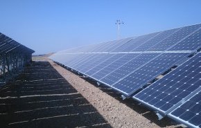بدء بناء اول محطة شمسية لتوليد الكهرباء في مدينة بافق