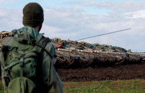 دبابتان للكيان الصهيوني تجاوزتا السياج التقني في جنوب لبنان