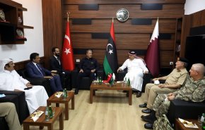 في زيارة مشتركة..وزيرا دفاع تركيا وقطر يصلان الى ليبيا