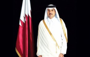 أمير قطر يرتدي الزي العسكري.. ما السبب؟
