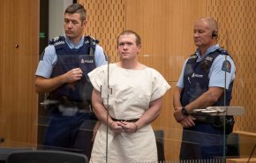 منفذ مجزرة المسجدين في نيوزيلندا لن يتحدث خلال محاكمته!