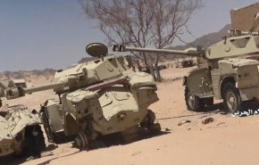 پاکسازی اردوگاه راهبردی «الخنجر» پس از فرار مزدوران سعودی توسط نیروهای یمنی

