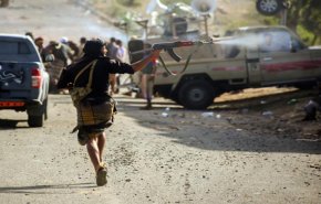 یمن | حمله هوایی امارات به مواضع منصور هادی در ابین