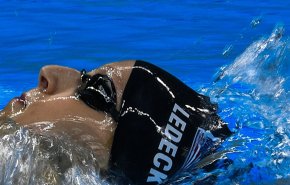 بانوی شناگر ایرانی رکورد جهان را شکست
