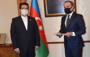 سفیر ایران رونوشت استوارنامه خود را تقدیم وزیر خارجه آذربایجان کرد