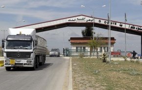 الأردن يسمح بعبور الشاحنات السورية العالقة بين منفذي نصيب وجابر بشروط