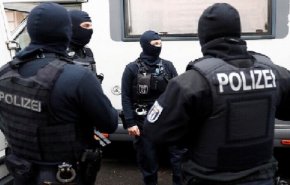 ألمانيا.. الشرطة تبحث عن عسكري يشتبه بتخطيطه لهجوم إرهابي