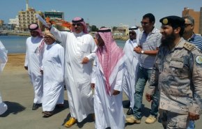 شاهد/ السلطات السعودية تهدد وتقطع أرزاق صيادي الرايس وأملج