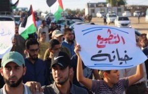 الغضب الشعبي يعم مختلف المناطق الفلسطينية استنكاراً لاتفاق التطبيع