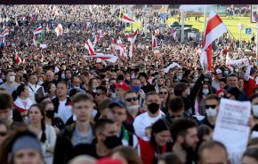 اعتقال متظاهرين في مينسك مع تواصل الاحتجاجات في بيلاروسيا