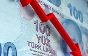سقوط قياسي جديد.. الليرة التركية تترنح أمام الدولار