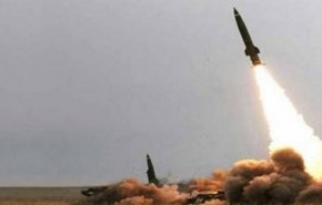 حمله موشکی يمن به پادگان نیروهای وابسته به عربستان