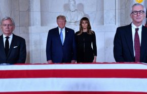 آمریکایی‌ها ترامپ و همسرش را «هو» کردند