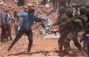 إصابات واختناقات بمواجهات مع الاحتلال خلال مسيرات بالضفة