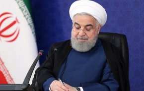 روحاني يهنئ الرئيس التركمانستاني بذكرى استقلال بلاده